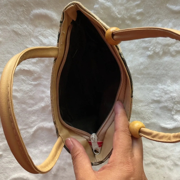 Vintage Embroidery Tan Small Purse 💛 - Picture 3 of 3